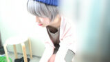 都内某読者モデルの激カワティーンの胸チラ盗撮動画レビュー：ピンクの乳首がポロリ